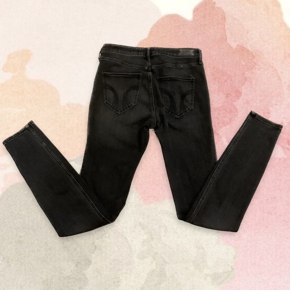 Hollister High Rise Super Skinny Classic Stretch size 27 tall - Picture 2 of 2
